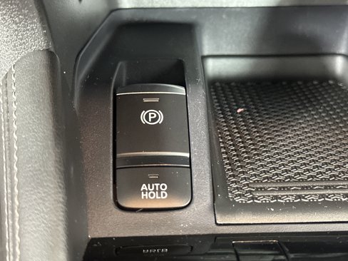 Used 2023 Nissan Kicks SV image 22