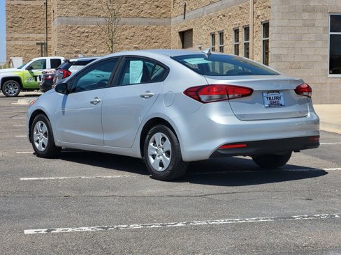 Used 2017 Kia Forte LX image 5