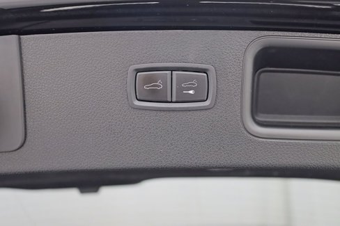 Used 2017 Porsche Macan GTS image 38