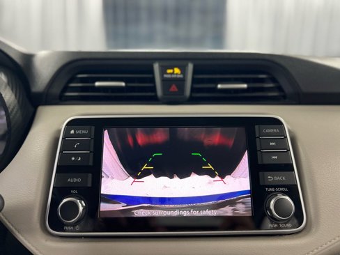 Used 2021 Nissan Versa SV image 27
