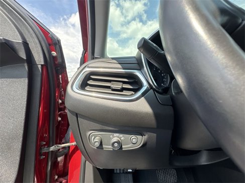 Certified 2022 Chevrolet Equinox Premier w/ LPO, Floor Liner Package image 18