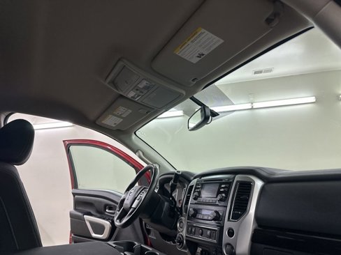 Used 2017 Nissan Titan SV w/ SV Utility Package image 18