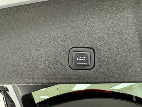 Used 2015 Cadillac SRX Luxury w/ Driver Awareness Package image 30