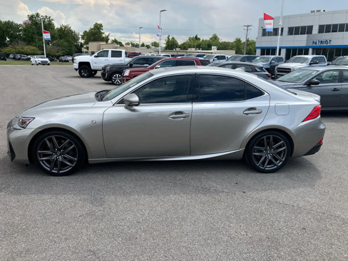 Used 2018 Lexus IS 300 image 4