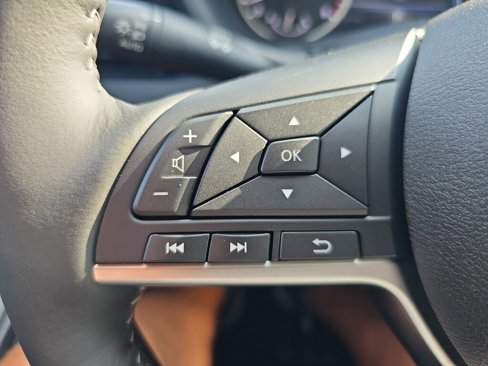 New 2025 Nissan Sentra SV image 9