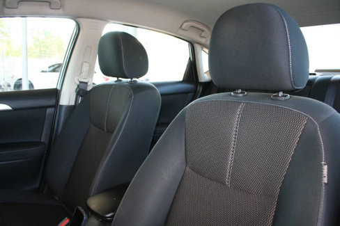 Used 2015 Nissan Sentra S image 13