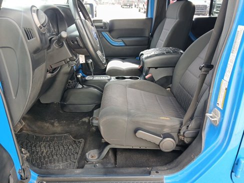 Used 2012 Jeep Wrangler Unlimited Sport image 37