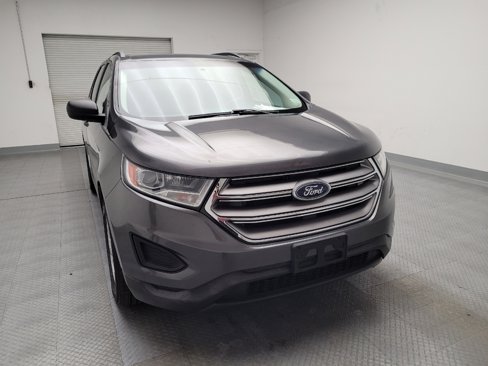 Used 2017 Ford Edge SE image 14