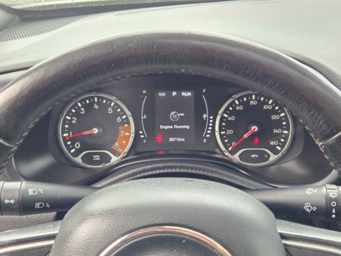 Used 2020 Jeep Renegade Latitude w/ Cold Weather Group image 31