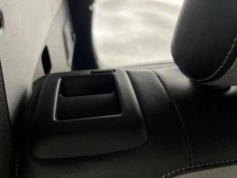 Used 2023 GMC Terrain SLT image 19