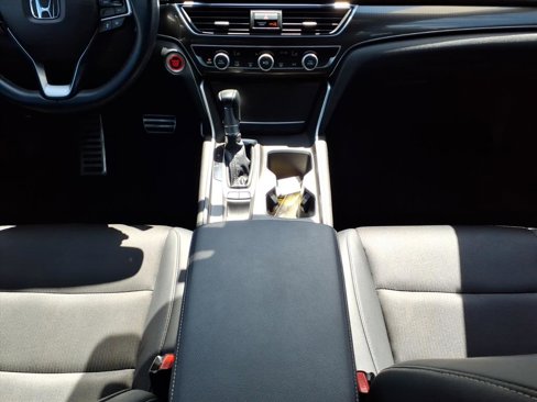 Used 2019 Honda Accord Sport image 18