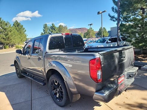 Used 2021 Nissan Frontier SV w/ Midnight Edition Floor Mats image 9