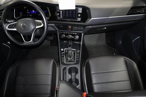 Certified 2023 Volkswagen Jetta SE w/ Panoramic Sunroof Package image 14