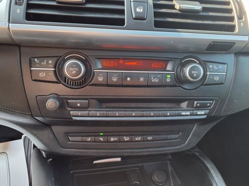 Used 2013 BMW X6 xDrive50i image 16