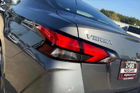 Used 2025 Nissan Versa S w/ Trunk Package image 25
