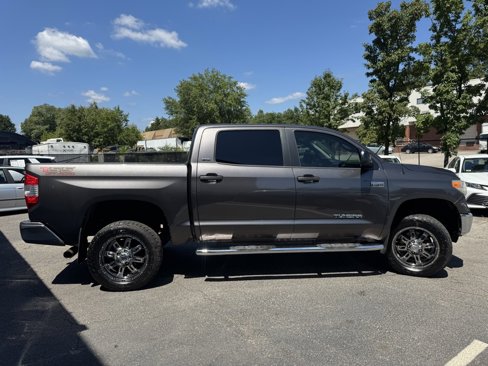 Used 2016 Toyota Tundra SR5 image 5