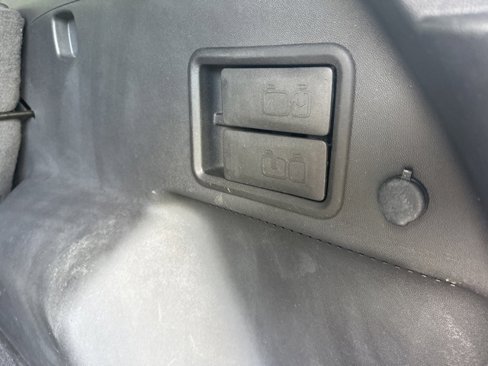 Used 2022 Chevrolet Equinox LT image 38