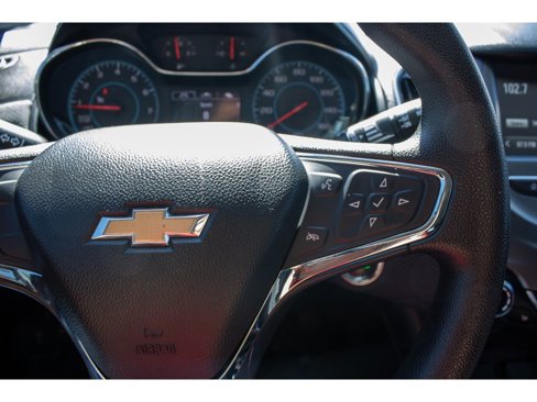 Used 2018 Chevrolet Cruze LT w/ Convenience Package image 26