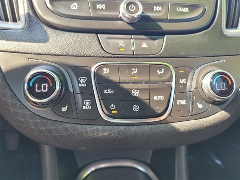Used 2023 Chevrolet Malibu LT image 24