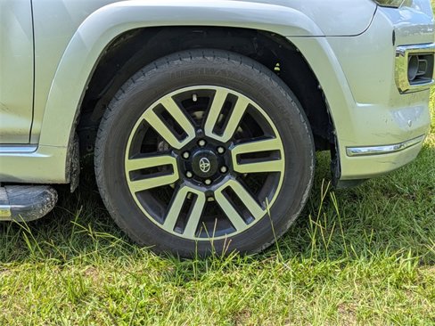Used 2015 Toyota 4Runner Limited image 11