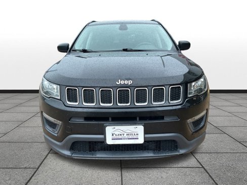 Used 2018 Jeep Compass Sport w/ Tech Group image 8