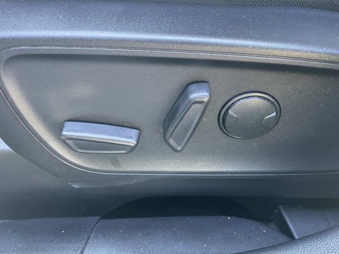 Used 2022 Ford Escape SE w/ SE Sport Appearance Package image 15