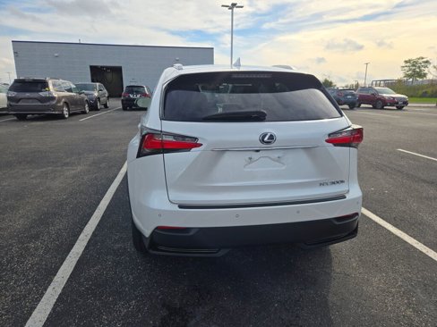 Used 2015 Lexus NX 300h AWD image 4