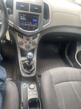 Used 2013 Chevrolet Sonic LT image 9
