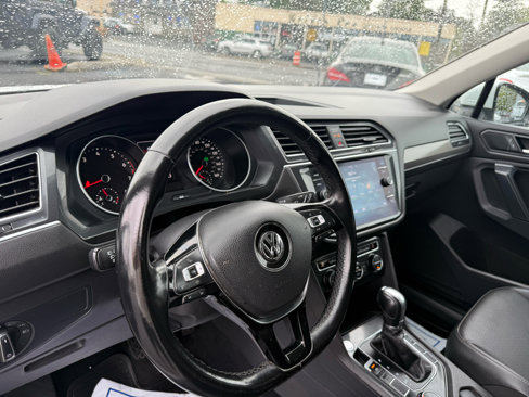Used 2019 Volkswagen Tiguan SE w/ Panoramic Sunroof Package image 22