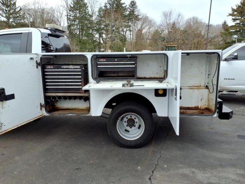 Used 2017 Ford F350 XLT w/ Snow Plow Prep Package image 17