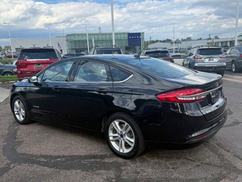Certified 2018 Ford Fusion SE image 5