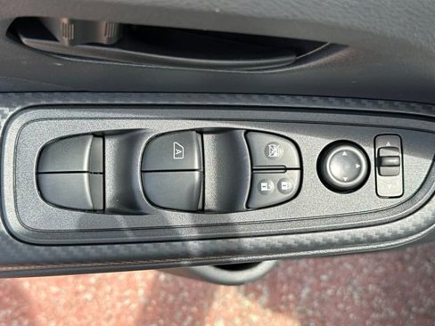 Used 2025 Nissan Versa S w/ Trunk Package image 12
