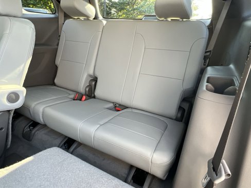 Used 2019 Chevrolet Traverse LT w/ LT Premium Package image 24