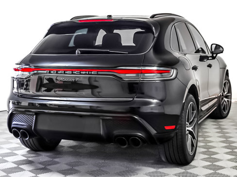 Certified 2023 Porsche Macan Turbo image 10