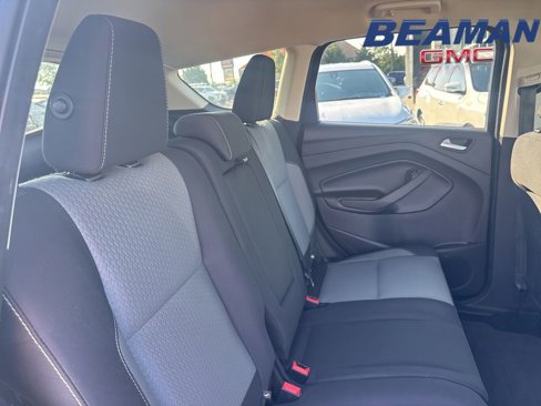 Used 2019 Ford Escape SE image 26