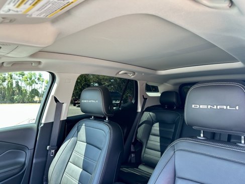 Used 2022 GMC Terrain Denali image 26