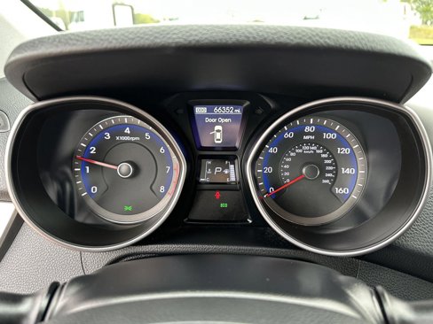 Used 2014 Hyundai Elantra GT image 28