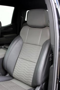 Used 2025 Chevrolet Silverado 1500 ZR2 w/ Technology Package image 35