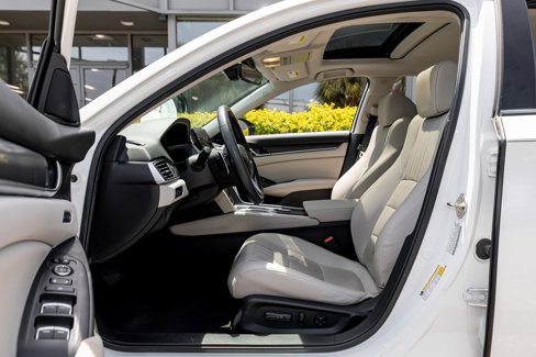 Used 2020 Honda Accord Touring image 22