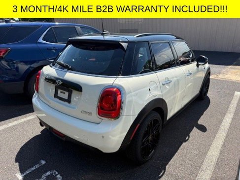 Used 2018 MINI Cooper 4-Door Hardtop image 6