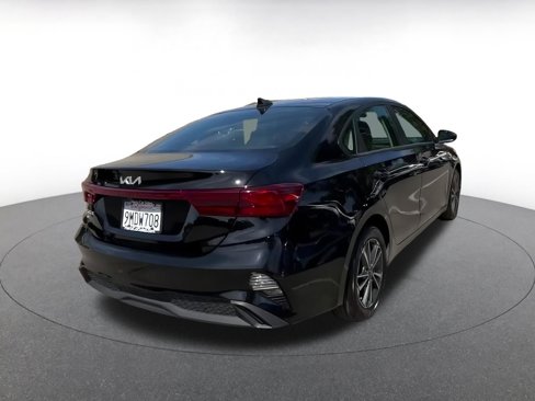 Used 2024 Kia Forte LXS image 14