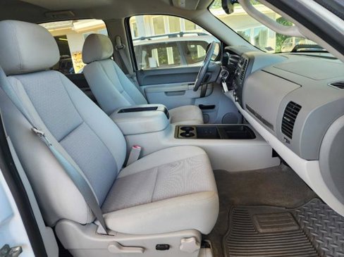 Used 2013 Chevrolet Silverado 1500 LT image 19