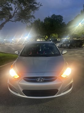 Used 2015 Hyundai Accent GLS image 3