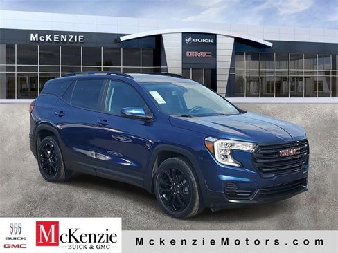 Certified 2022 GMC Terrain SLE w/ Driver Convenience Package image 1