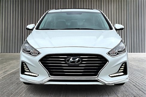 Used 2018 Hyundai Sonata Limited w/ Cargo Package image 3