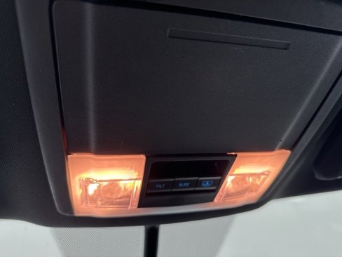 Used 2017 Ford Explorer XLT w/ Equipment Group 202A image 12