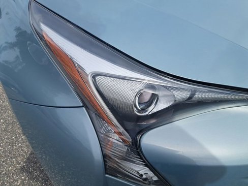 Used 2017 Toyota Prius Four image 10