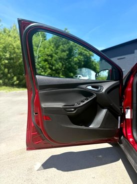 Used 2016 Ford Focus SE image 10