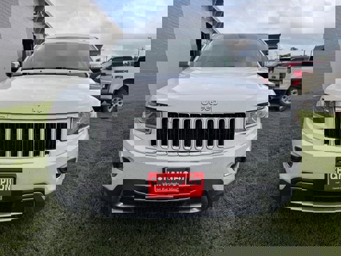 Used 2015 Jeep Grand Cherokee Limited image 3