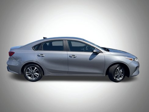 Used 2023 Kia Forte LXS image 13